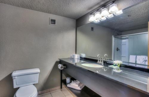 Laughlin Resort | The Edgewater Hotel and Casino
