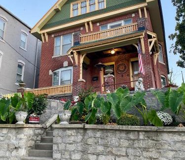 St. Joseph Apartment | The Edmond an 1887 Arts & Crafts gem