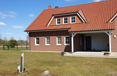 Handrup House | The Eichengold Hideaway