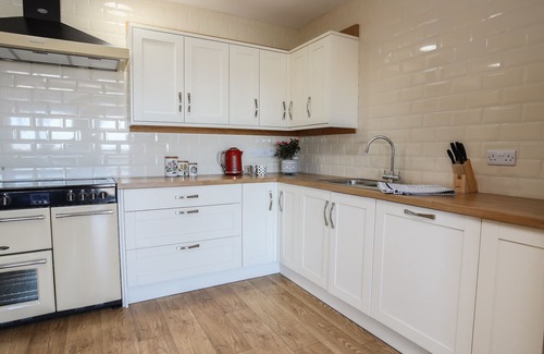 Dwyran House | THE ELBERRY, pet friendly, with open fire in Newborough