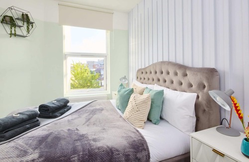 Redcliffe Condo | The Elegant Gem of Bristol