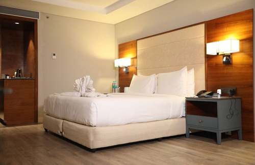 Kolar Hotel | The Elite Narasapura, a member of Radisson Individuals