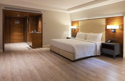 Kolar Hotel | The Elite Narasapura, a member of Radisson Individuals