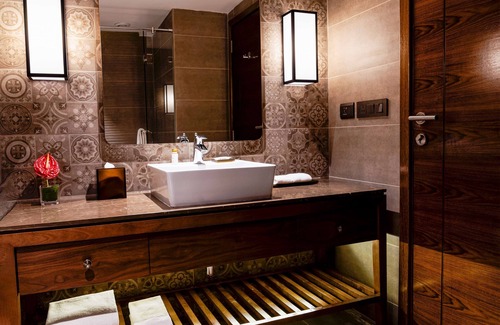 Kolar Hotel | The Elite Narasapura, a member of Radisson Individuals