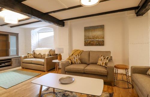 Skipton House | The Eller Beck