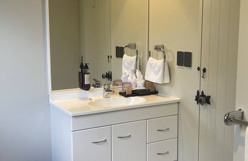 Merivale Hotel | The Elmwood Motel