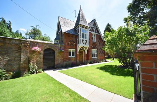 Crookham Village Hotel | The Elvetham Hotel