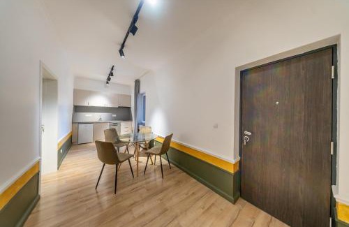 Arad Apartment | The Embassy Suites