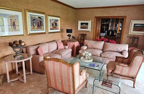 Akasia Villa | The Embassy