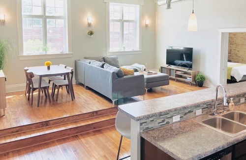 Siloam Springs Apartment | The Ember Suite is perfect for that family weekend getaway or an extended stay!