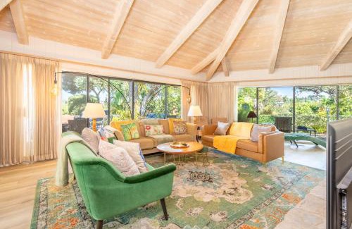 Fallbrook House | The Emerald Bungalow