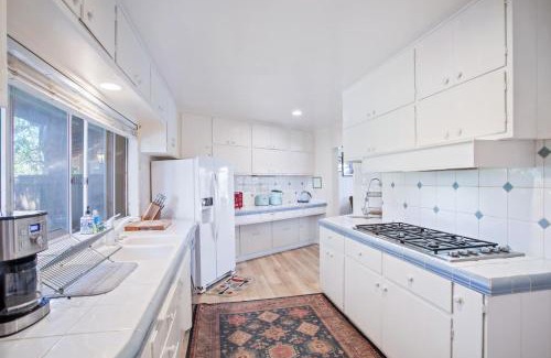 Fallbrook House | The Emerald Bungalow