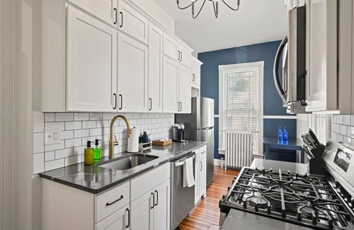 Saratoga Springs Apartment | The Emerald by Saratoga Stays