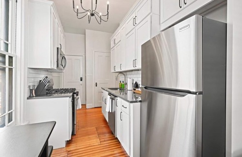 Saratoga Springs Apartment | The Emerald by Saratoga Stays