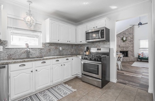 Friendswood House | The Emerald Cottage, Friendswood Texas