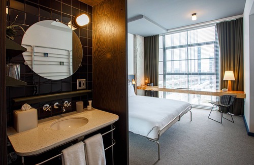 West Loop Hotel | The Emily Hotel