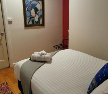 Deloraine Hotel | The Empire Hotel Deloraine