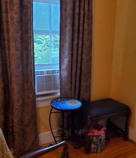 Gilbertsville Hotel | The Empire House Hotel and Restaurant