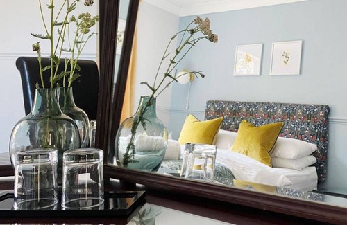 Emsworth House | The Emsworth B&B Hotel