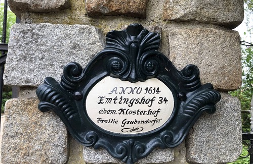 Selm House | The Emtingshof is located in the middle of a dream garden.