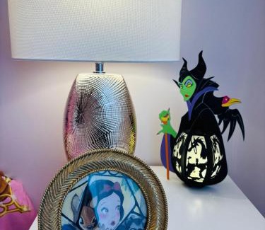 Serris Apartment | THE ENCHANTED HOUSE (15 min walk to Disney)