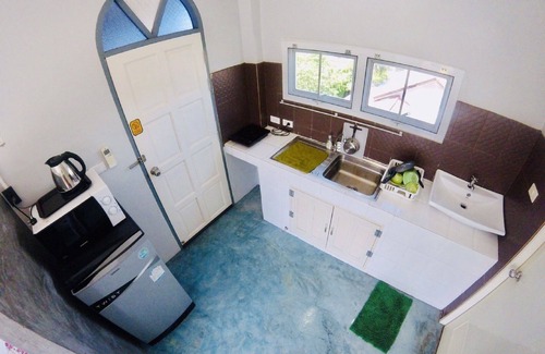 Si Sunthon Apartment | The Endless Apartment: AC 3