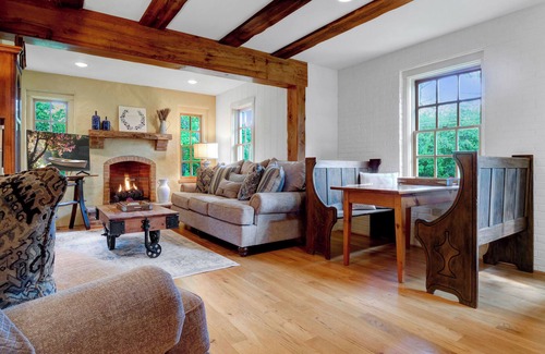 Millville House | The English Cottage