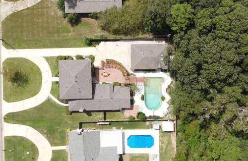 Enterprise House | The Enterprise Estate - Golf Course - Private Pool