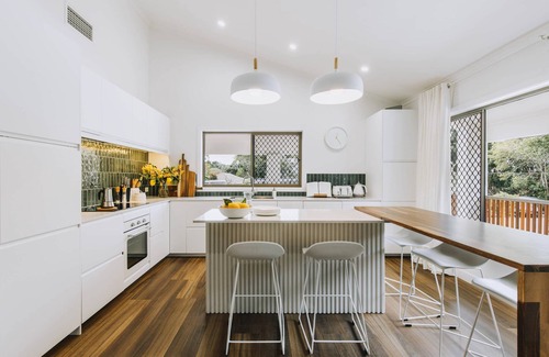 Sawtell House | The Entire House - Lou and Lewie's, Family friendly, beachside, laid-back luxury 6BDR 4BTH