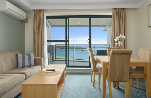The Entrance Apartment | The Entrance Waterfront Resort, Unit 510