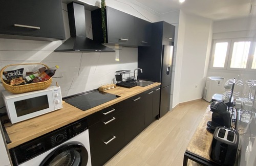 La Linea de la Concepcion Apartment | THE ROCK VIEWS APARTMENTS 2 one minute walk from the border with Gibraltar.