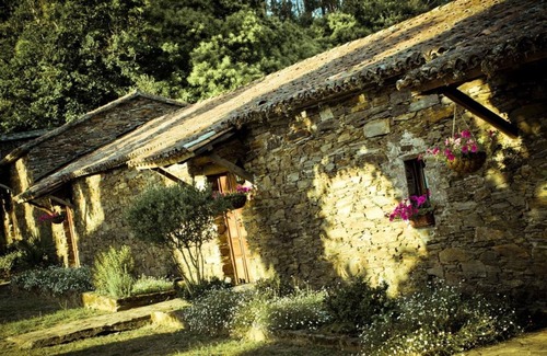 Andeade Cottage | The Pazo de Andeade, was founded at the beginning of the 18th century.