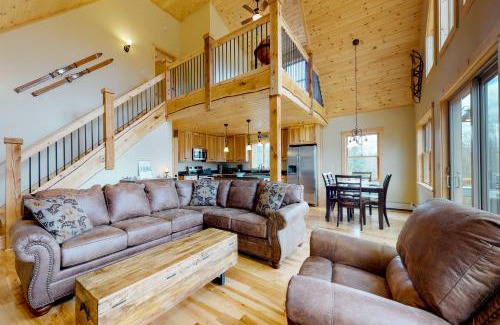 Bethel House | The Escape at Thunder Snow