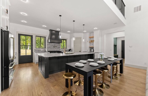 Braselton House | The Estate, King Beds, near Chateau Elan and Road Atlanta, lake Lanier