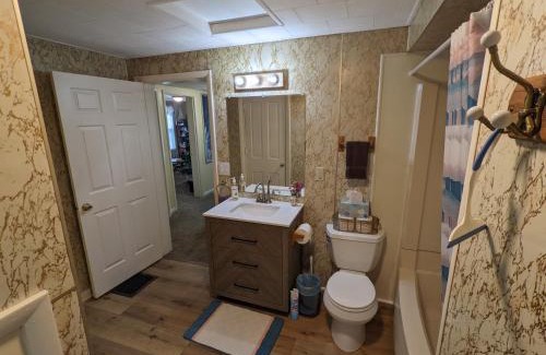 Milford Apartment | The Estate Loft in Downtown Milford