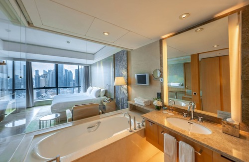 Downtown Shanghai Hotel | The Eton Hotel