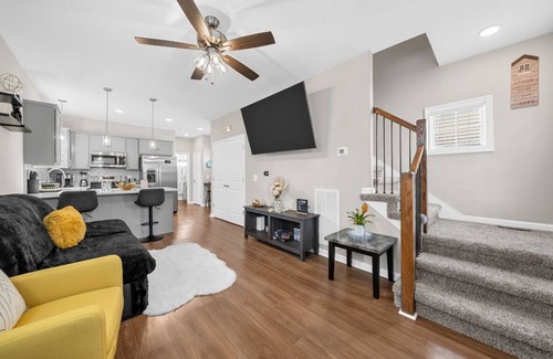 Clarksville House | The Evan’s Retreat