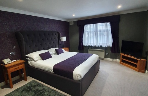 Widnes Hotel | The Everglades Park Hotel