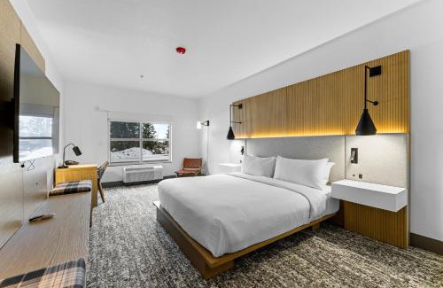 McCall Hotel | The Evergreen Hotel