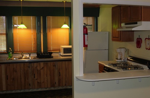 Town of Scriba Hotel | The Evergreen Motel