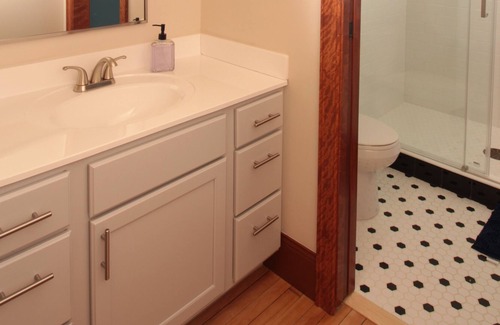 Winona Apartment | The Exchange 24 | Historic Bldg, Studio, Dwntwn