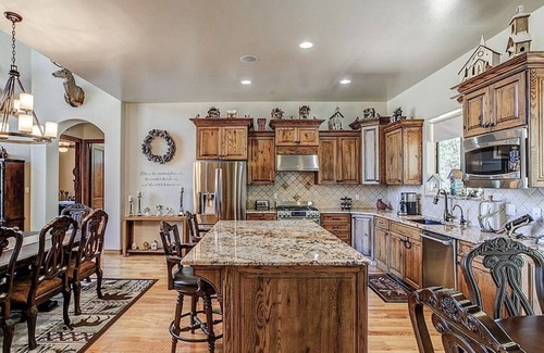 Happy Jack Cabin | The EXECUTIVE LEVEL retreat for families and outdoor lovers in Happy Jack, AZ!