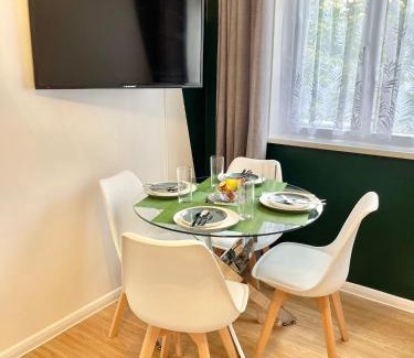 Goodmayes Apartment | The Express Apartment
