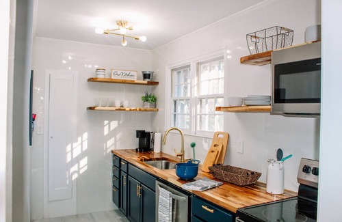 Forest Hills Cottage | The Fabled Blue-Remodeled Guest Cottage on The Hill