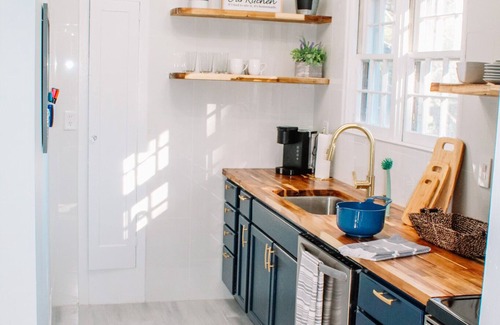 Forest Hills Cottage | The Fabled Blue-Remodeled Guest Cottage on The Hill