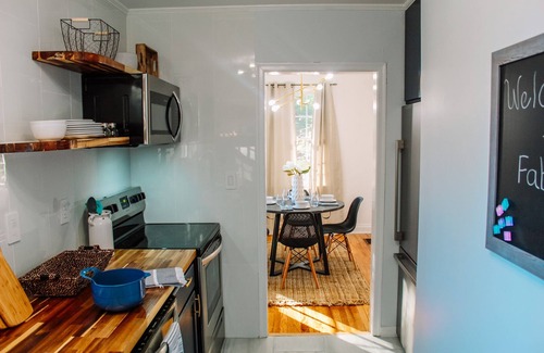 Forest Hills Cottage | The Fabled Blue-Remodeled Guest Cottage on The Hill