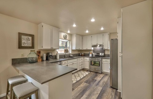 Montgomery Estates House | The Fair Meadow Family Retreat is family and pet friendly, fenced yard.