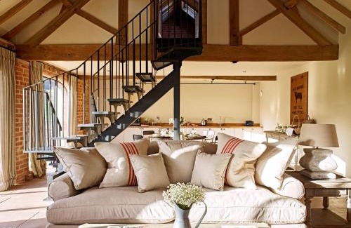Moreton House | The Fairoaks Estate