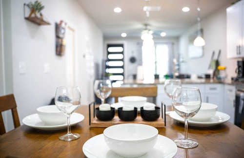 Point Venture House | The Fairway Flat – Lake Life Meets Golf Life