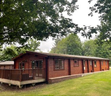 Kenwick House | The Fairways, Kenwick Retreats